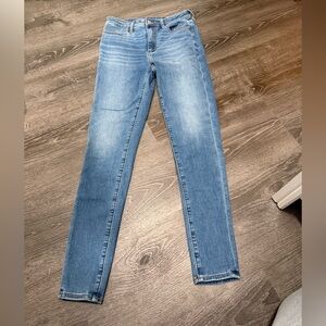 American eagle size 6